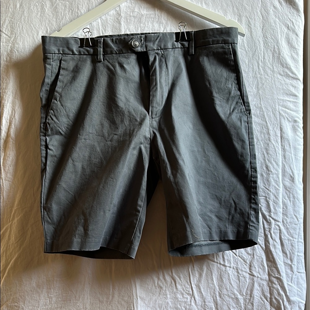 Reiss Gray Flat Front Shorts Classic Design